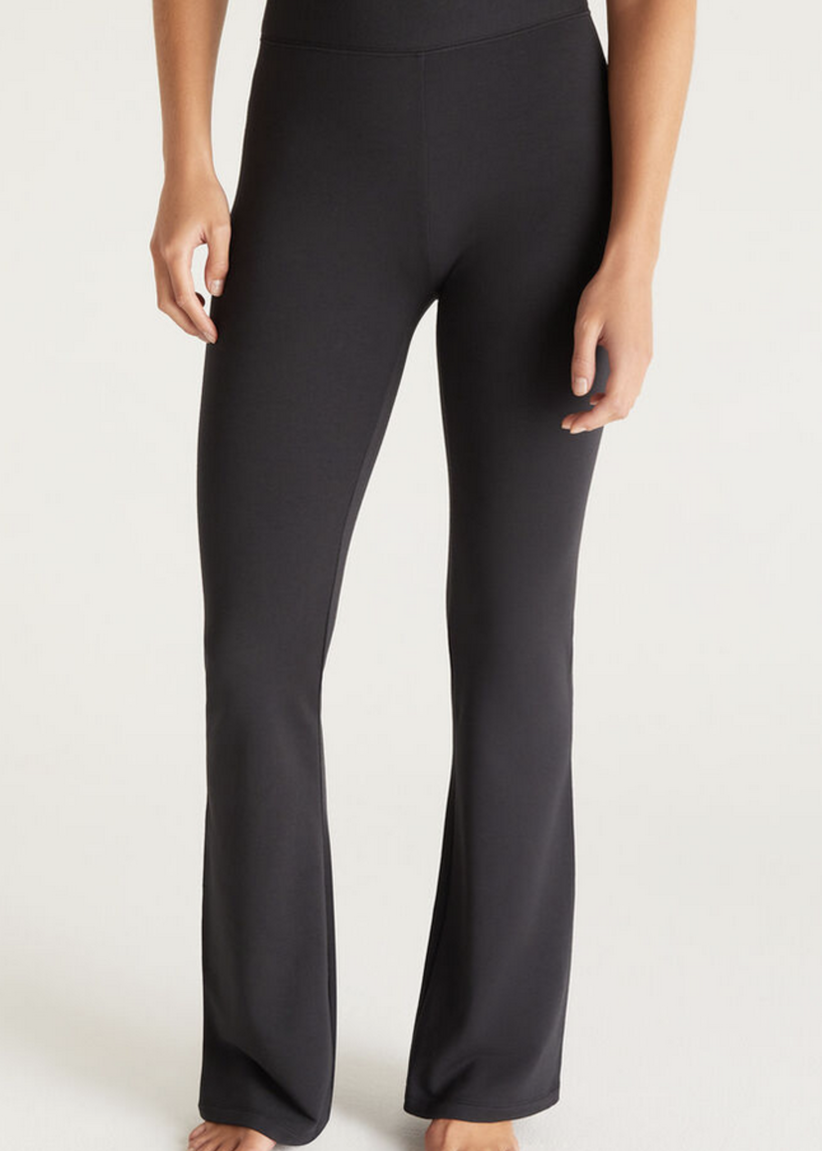 Z SUPPLY ACTIVE EVERYDAY FLARE PANT