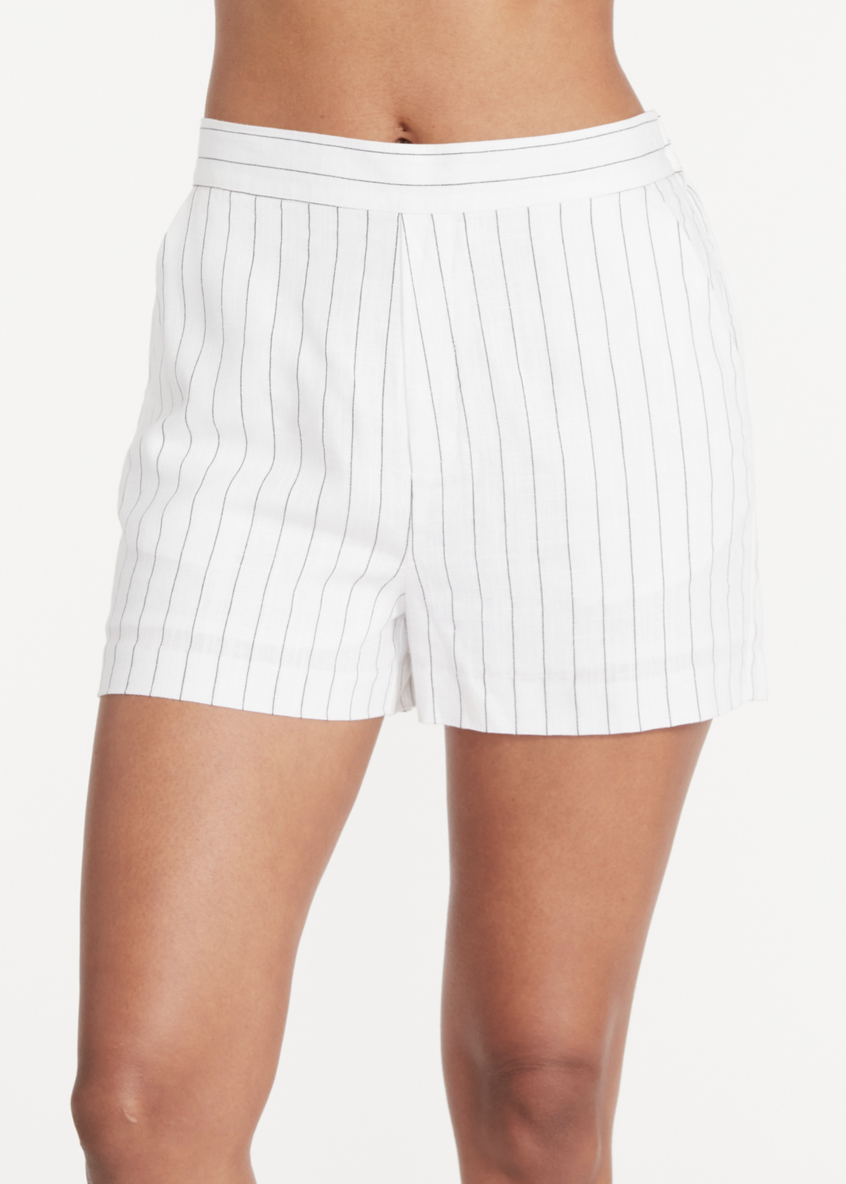 STEVE MADDEN JESSA SHORT