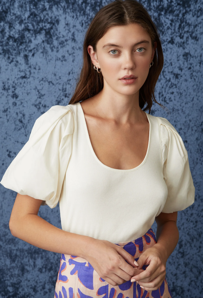 LEIGH TOP