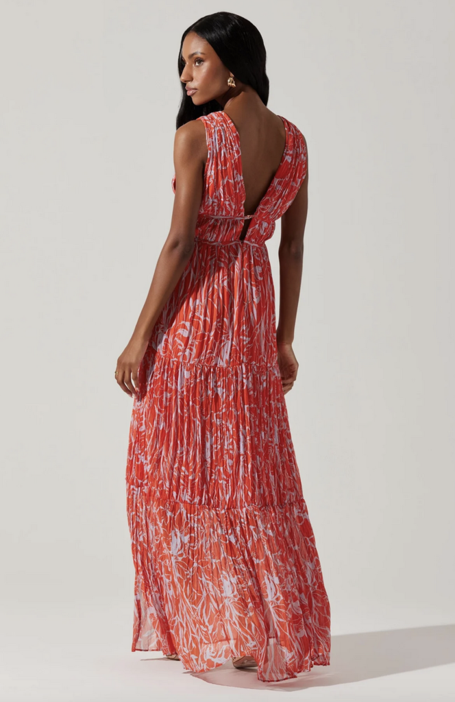 ASTR THE LABEL PESCADERRO PLEATED MAXI DRESS