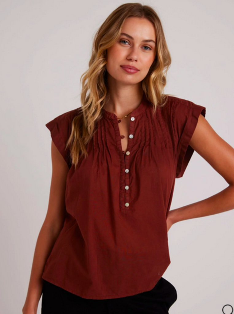 BELLA DAHL SHORT SLEEVE PINTUCK PULLOVER