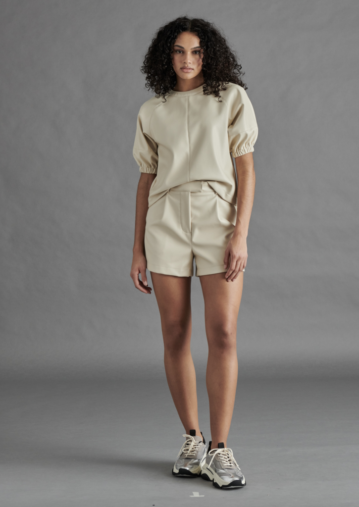 STEVE MADDEN IMELDA SHORTS