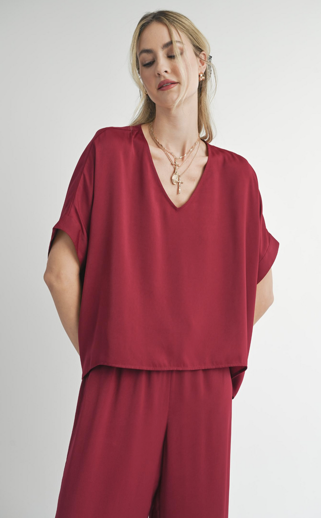 SADIE&SAGE SWEET TREAT DOLMAN SLV V NECK TOP