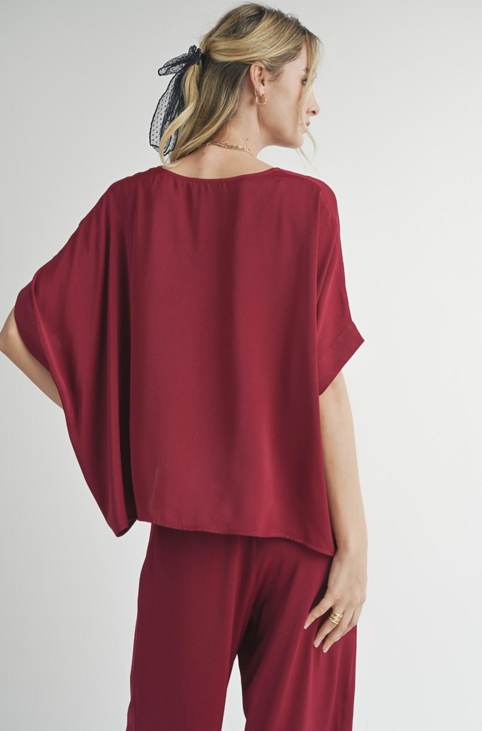 SADIE&SAGE SWEET TREAT DOLMAN SLV V NECK TOP
