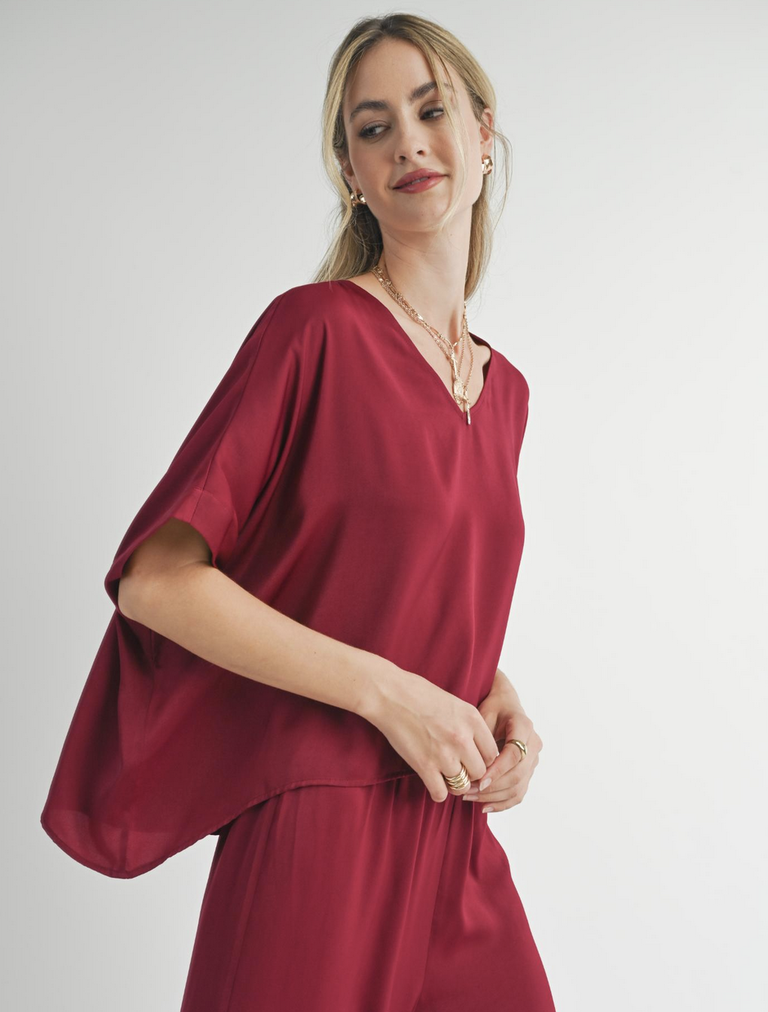 SADIE&SAGE SWEET TREAT DOLMAN SLV V NECK TOP