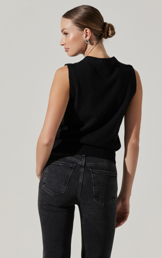 ASTR THE LABEL EIRA SWEATER VEST