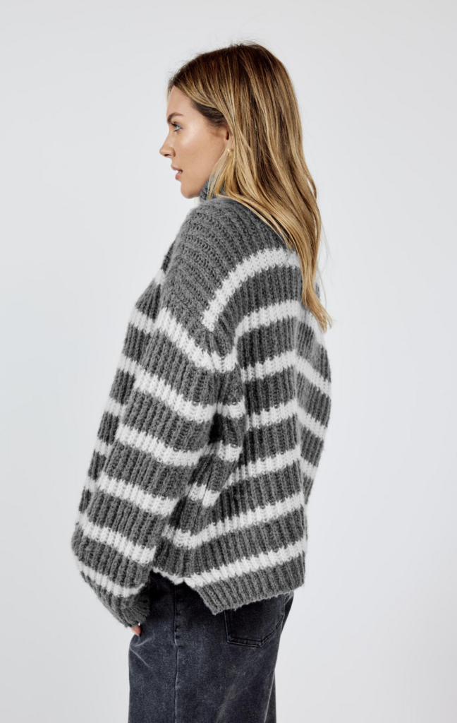 Sadie & Sage AKI TURTLE NECK STRIPED SWEATER