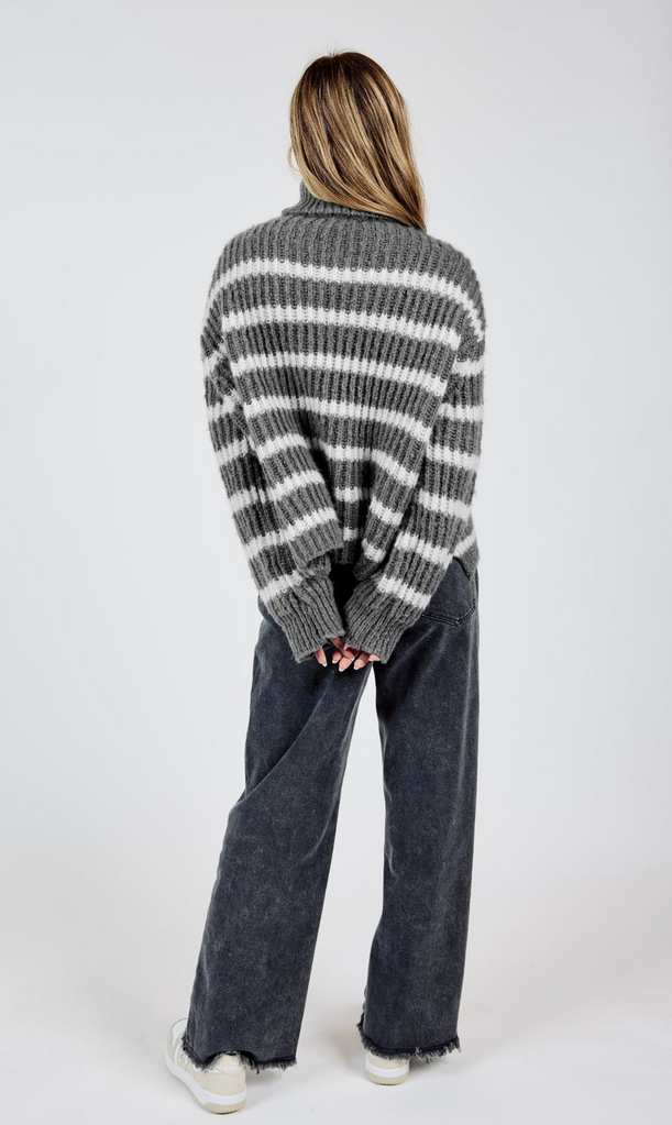 Sadie & Sage AKI TURTLE NECK STRIPED SWEATER