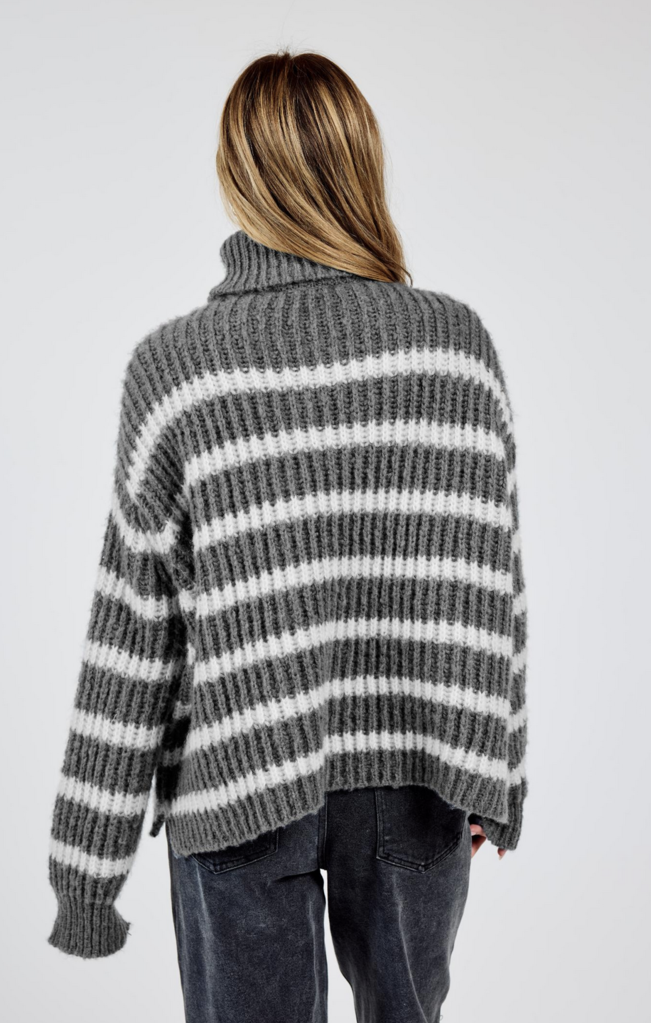 Sadie & Sage AKI TURTLE NECK STRIPED SWEATER