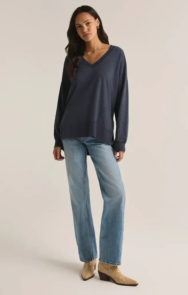 Z SUPPLY MODERN V-NECK WEEKENDER