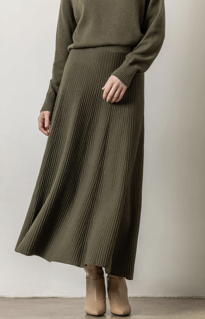 FLARED SWEATER SKIRT
