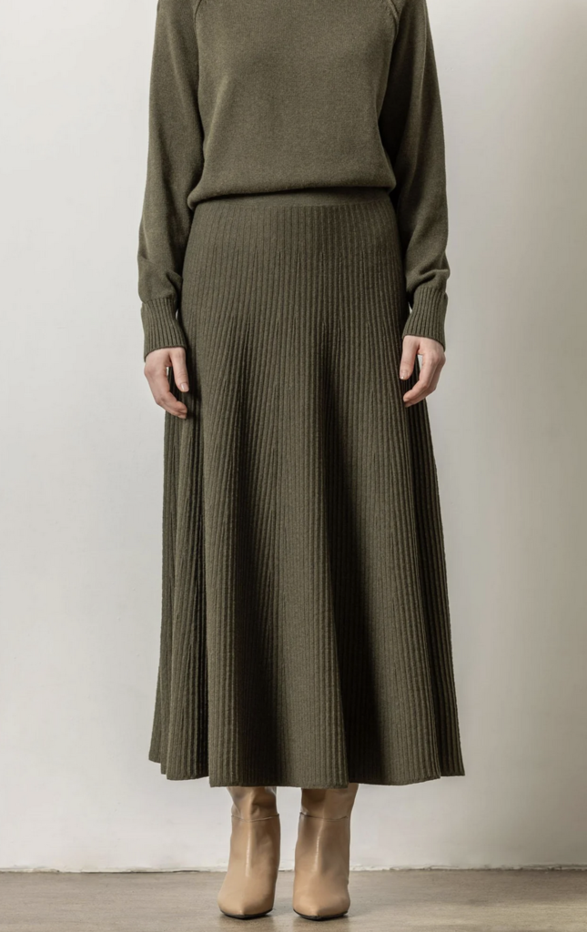FLARED SWEATER SKIRT