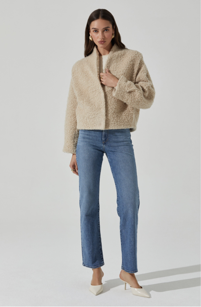 ASTR THE LABEL NONA BOXY COLLARLESS JACKET