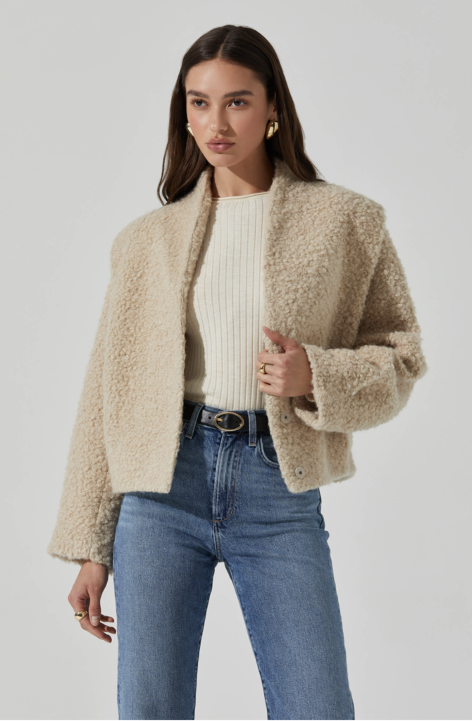 ASTR THE LABEL NONA BOXY COLLARLESS JACKET