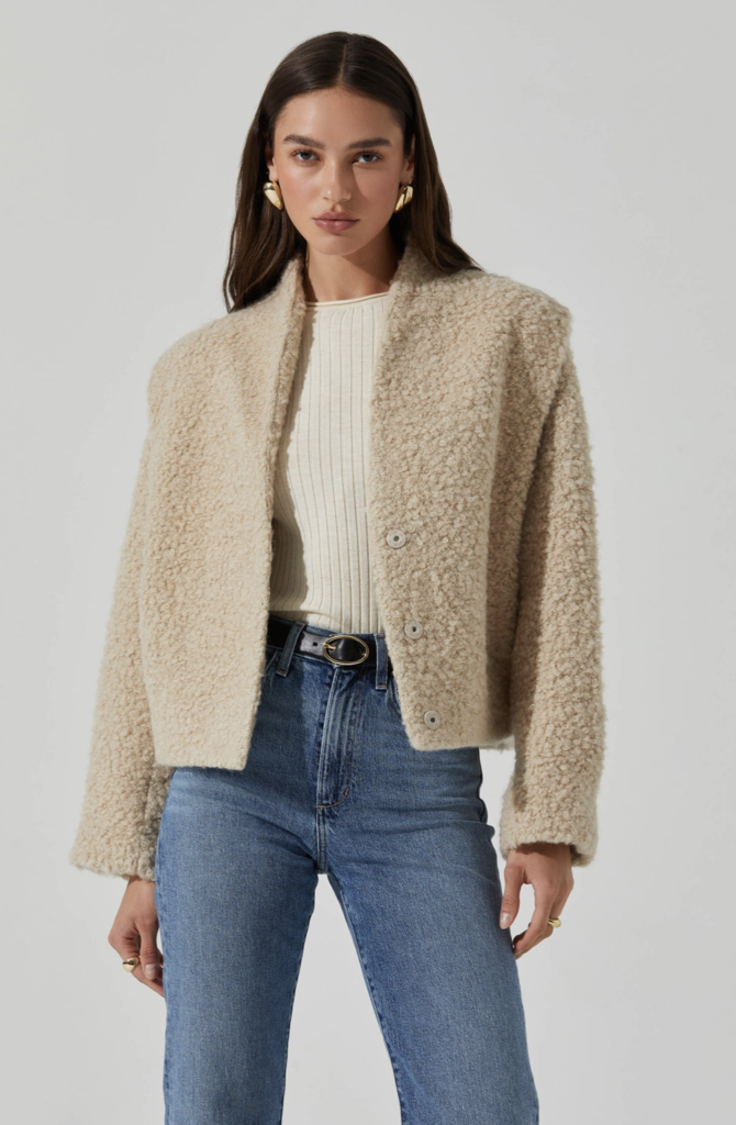 ASTR THE LABEL NONA BOXY COLLARLESS JACKET