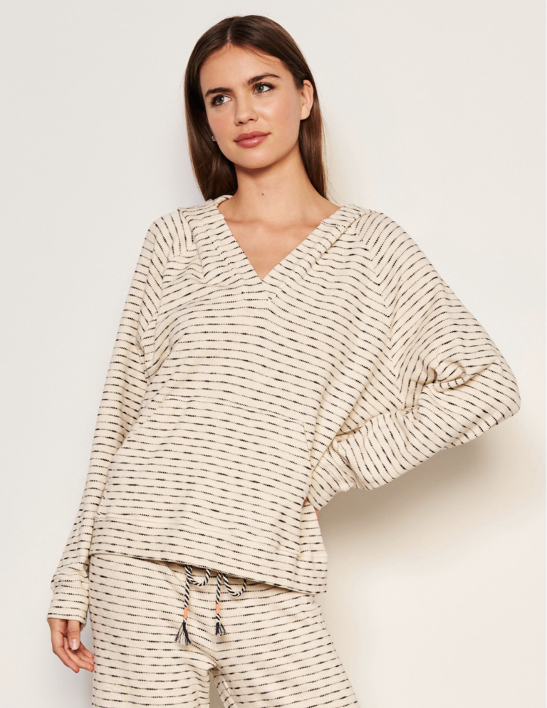 SUNDRY PULLOVER HOODIE