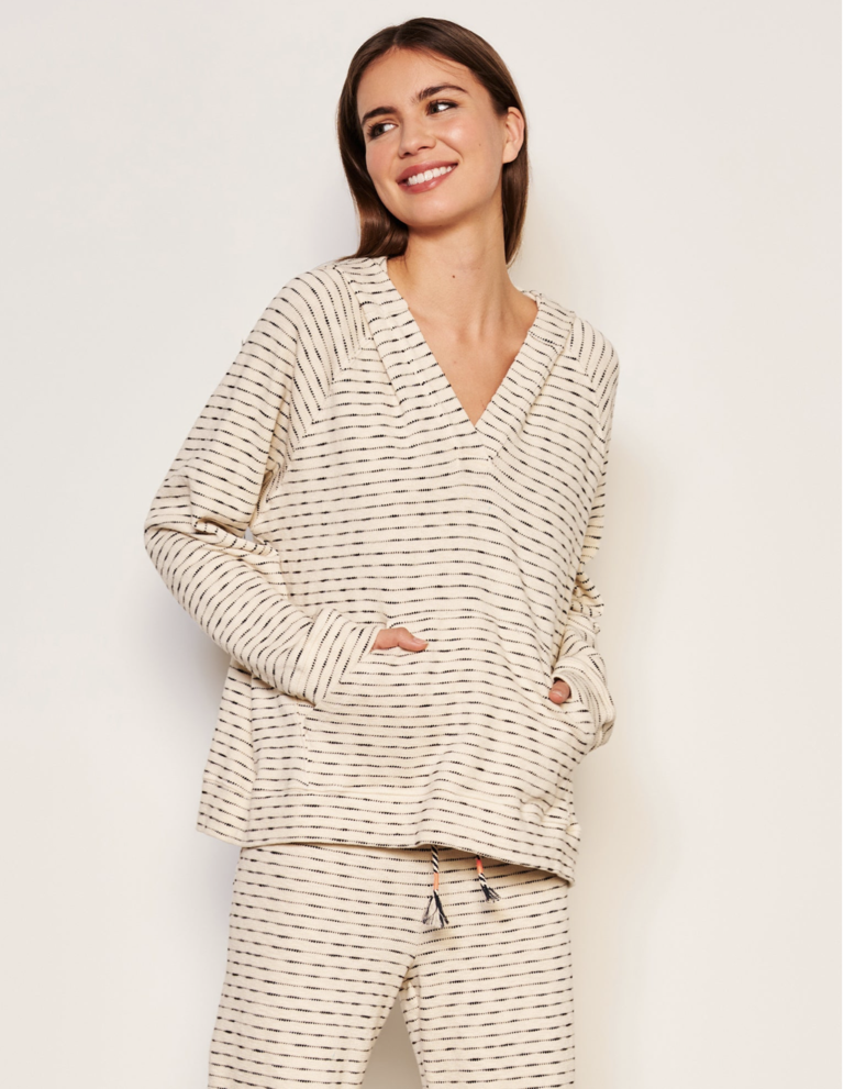 SUNDRY PULLOVER HOODIE