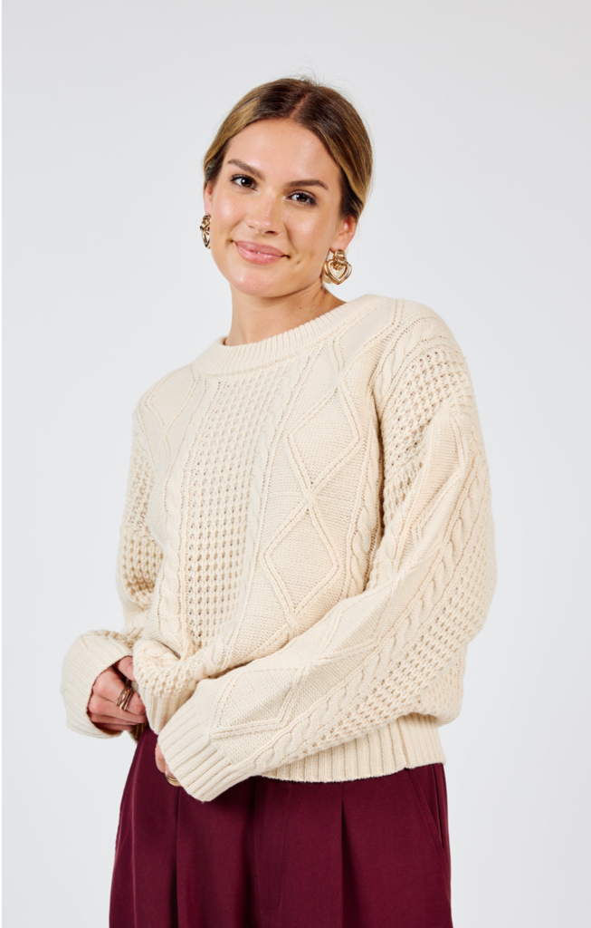 Sadie & Sage TERI CABLE CREWNECK SWEATER