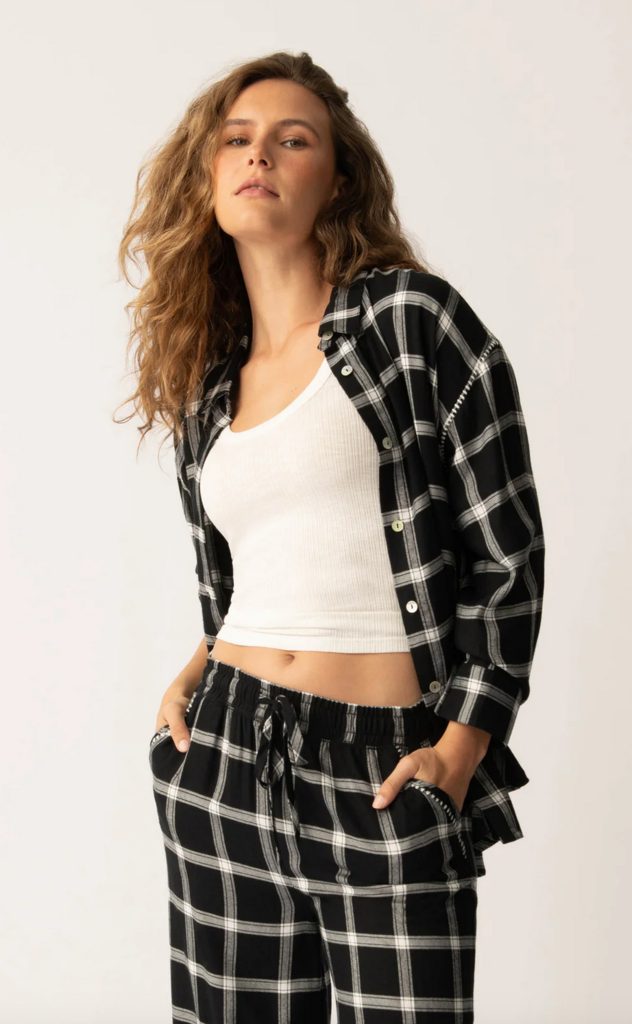 P.J. SALVAGE COZY & CHIC L/S TOP