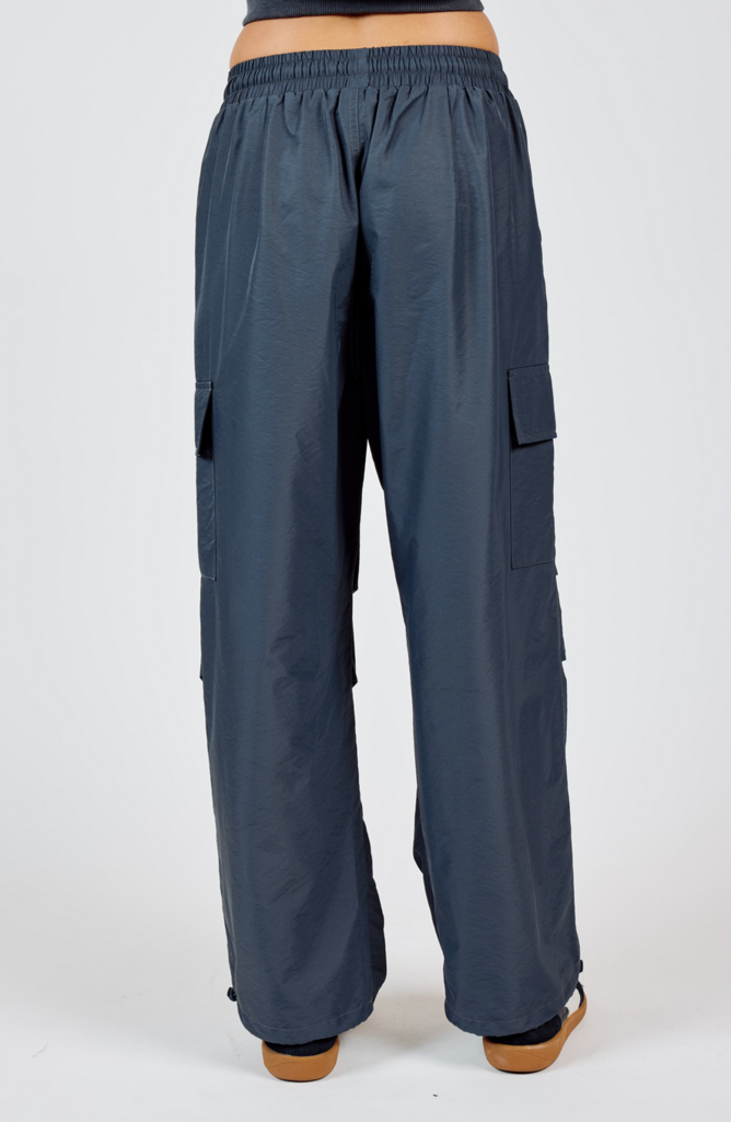 Sadie & Sage VITA ELASTIC WAIST CARGO PANTS