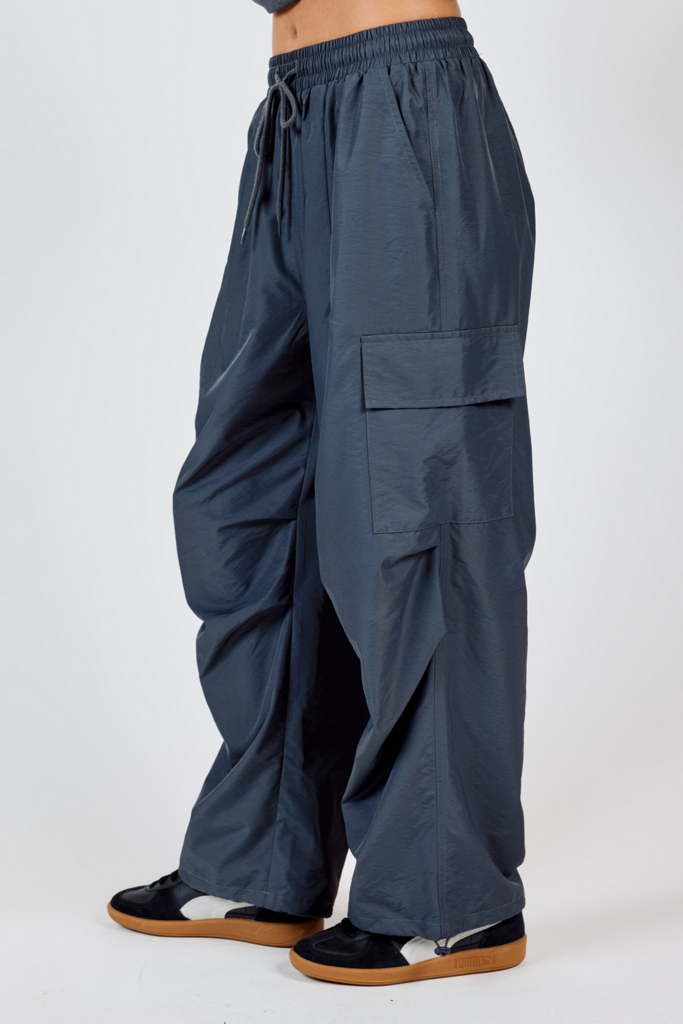 Sadie & Sage VITA ELASTIC WAIST CARGO PANTS
