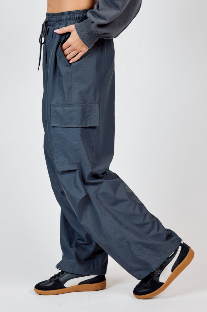 Sadie & Sage VITA ELASTIC WAIST CARGO PANTS