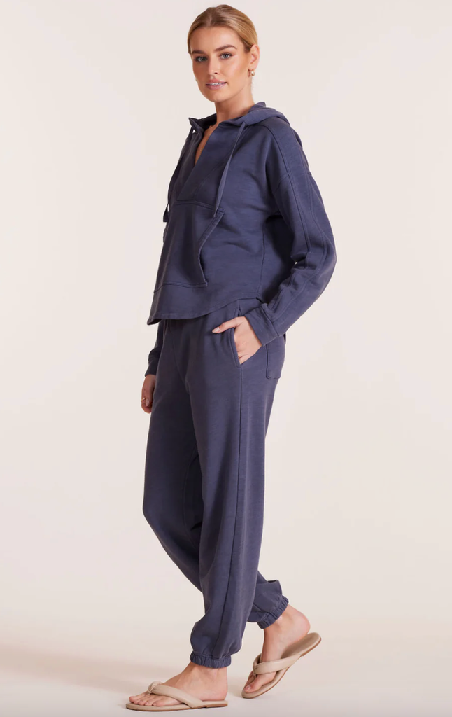 SLOUCH SWEATPANT