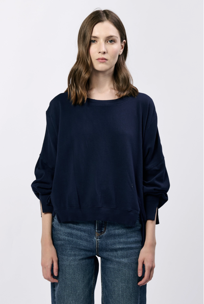 DEAR JOHN TRENTON CREW NECK LONG SLEEVE OVERSIZED SWEATER