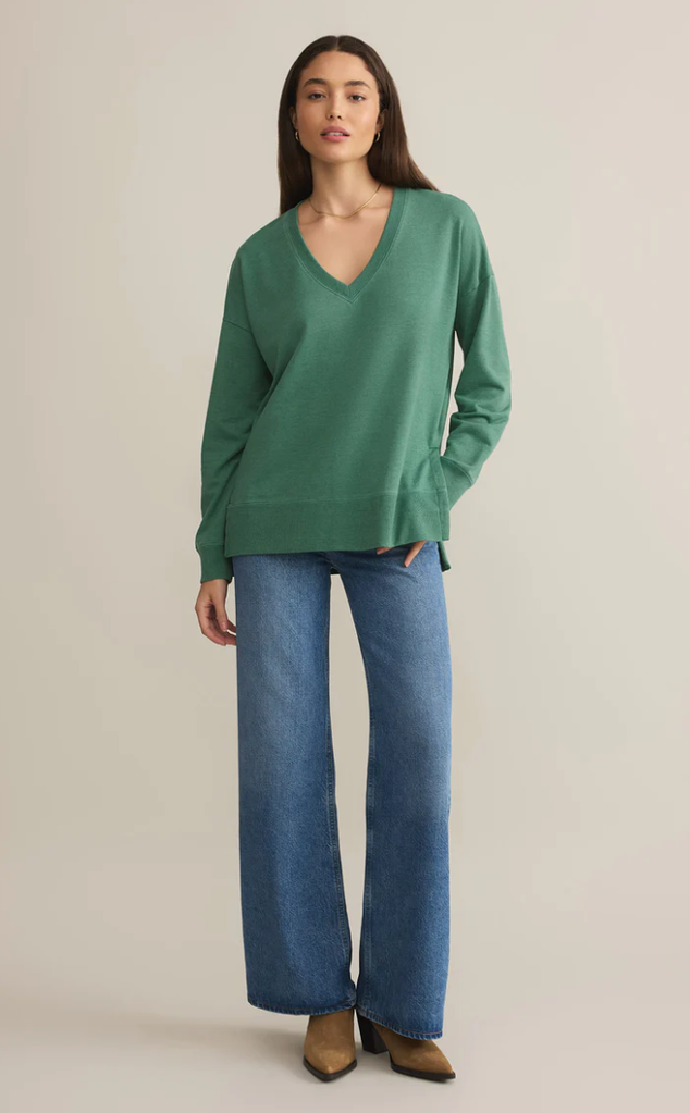Z SUPPLY MODERN V-NECK WEEKENDER