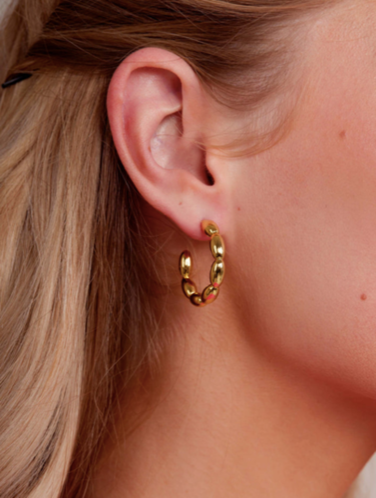 BEADED HOOP EARRING