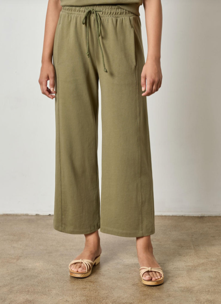 SEAMED WIDE LEG PANT
