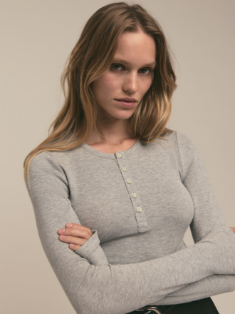 FAVORITE DAUGHTER THE RIBBED HENLEY