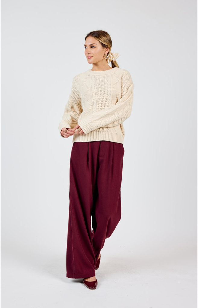 Sadie & Sage TERI CABLE CREWNECK SWEATER