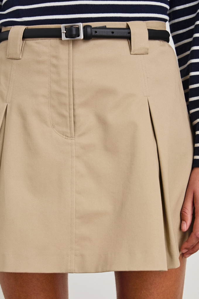 RAILS ALFIE SKORT IN TAUPE