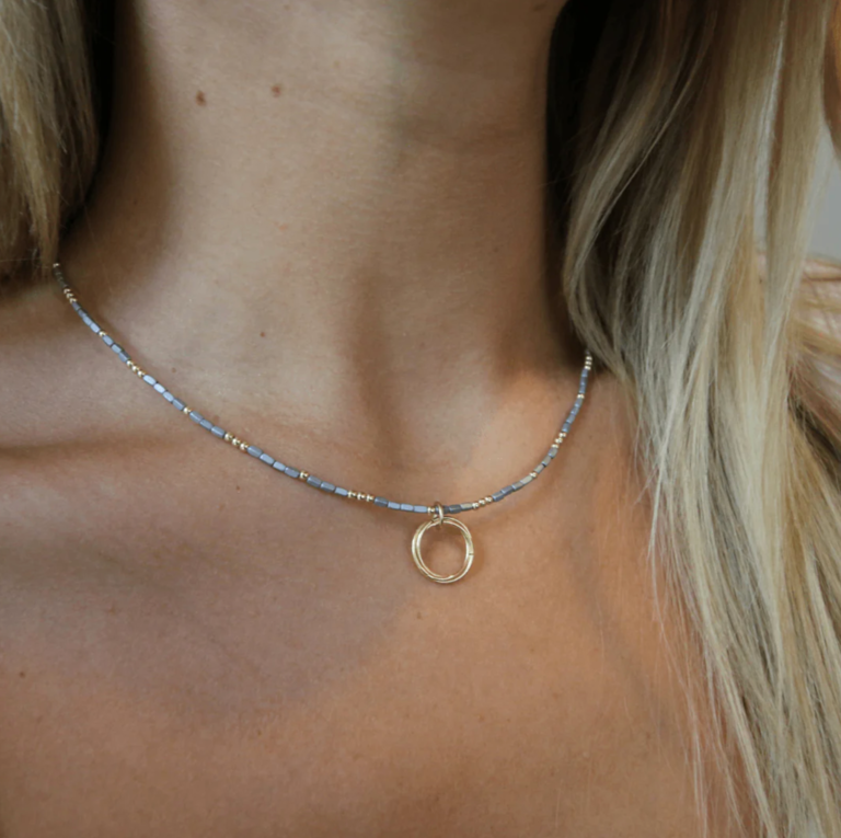 ERIN GRAY 2MM HARBOR NECKLACE WITH CIRCLE OF FRIENDS GOLD FILLED PENDANT - DK GRAY