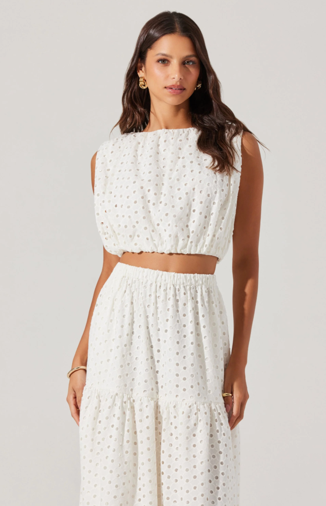 ASTR THE LABEL NALLEY EYELET CROP TOP