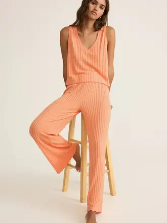 Z SUPPLY LOUNGE DAWN SMOCKED RIBBED PANT