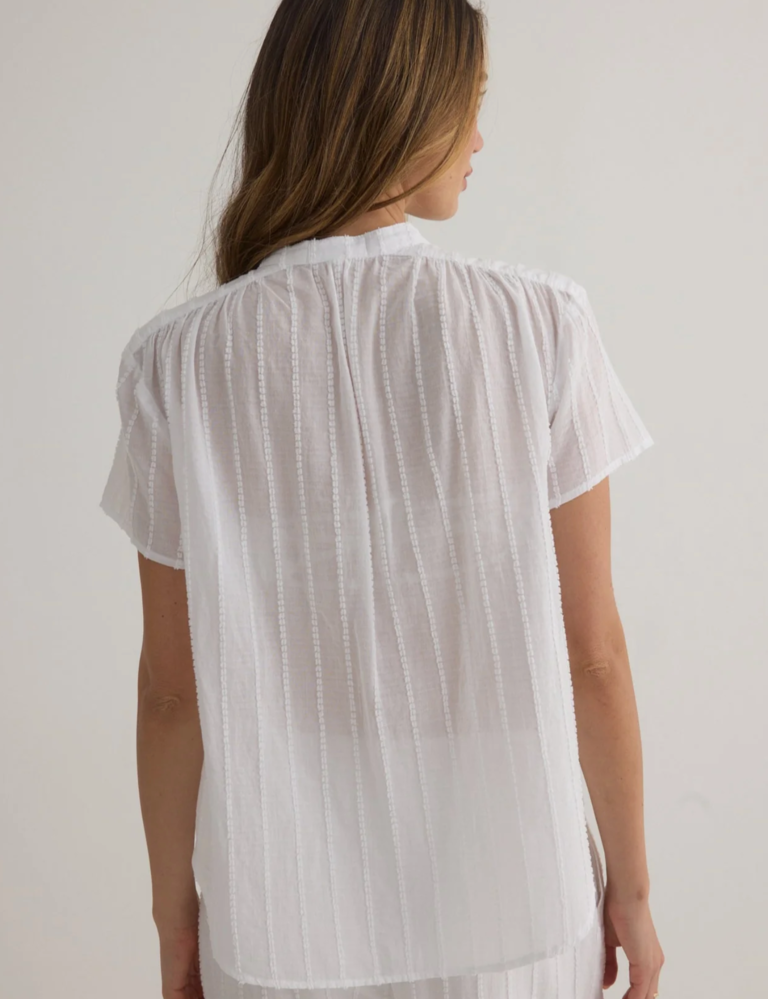 BELLA DAHL SHORT SLEEVE SHIRRED TOP