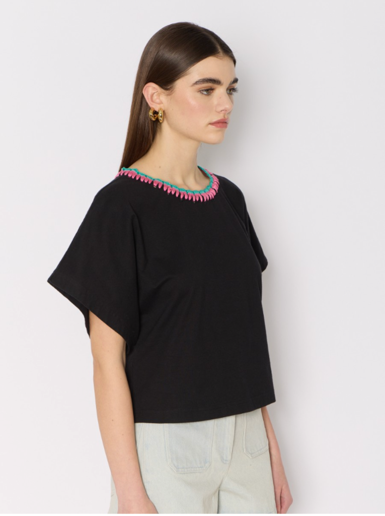 BERENICE TEMBER CREW NECK TEE W/CONTRAST NECK EMBROIDERY