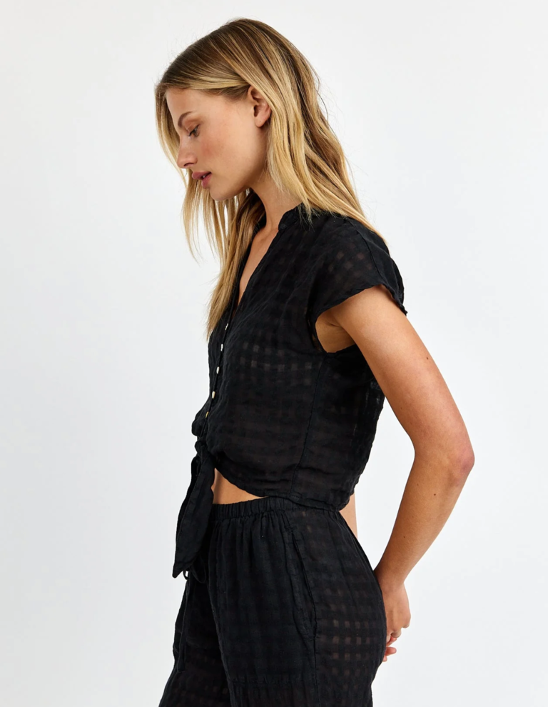 BELLA DAHL SHORT SLEEVE TIE FRONT TOP