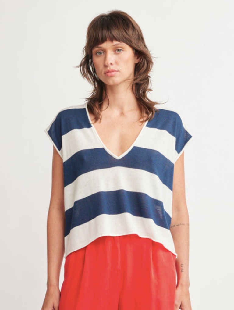 DORIAN V-NECK SWEATER