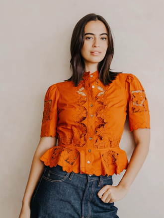 LOVE THE LABEL ELIZABETH TOP CINNAMON