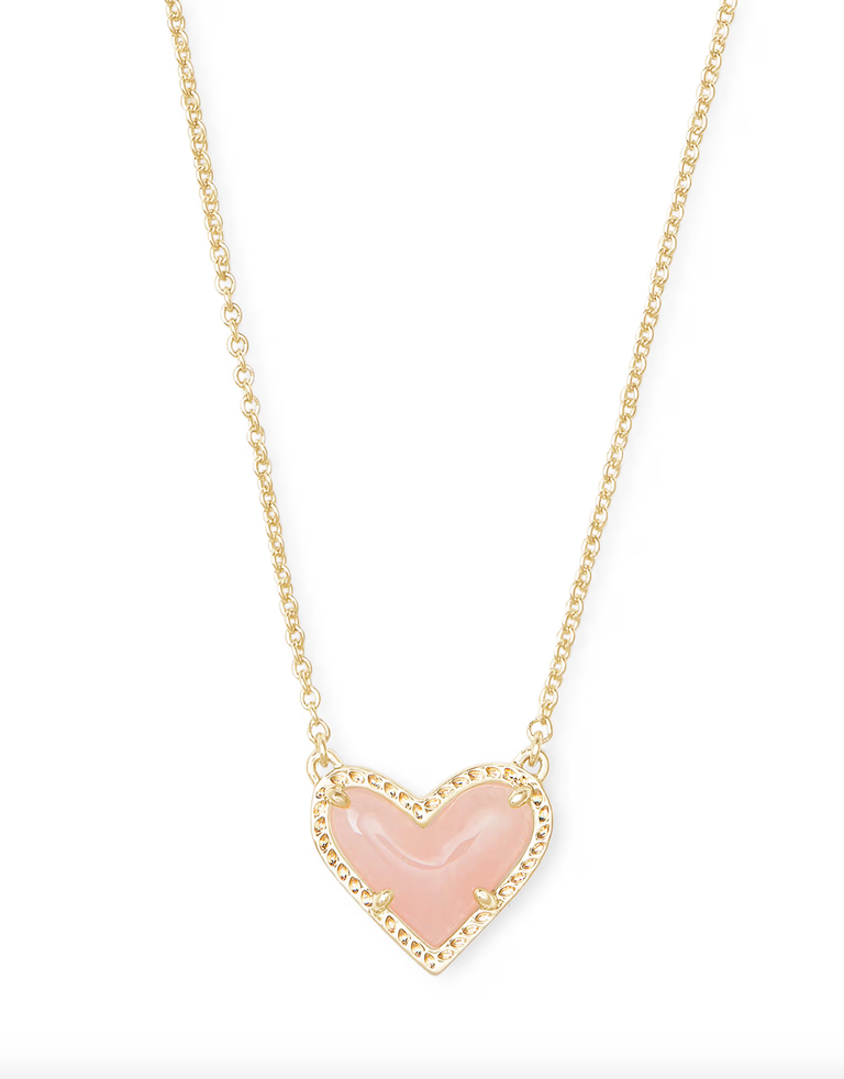 ARI HEART PENDANT NECKLACE