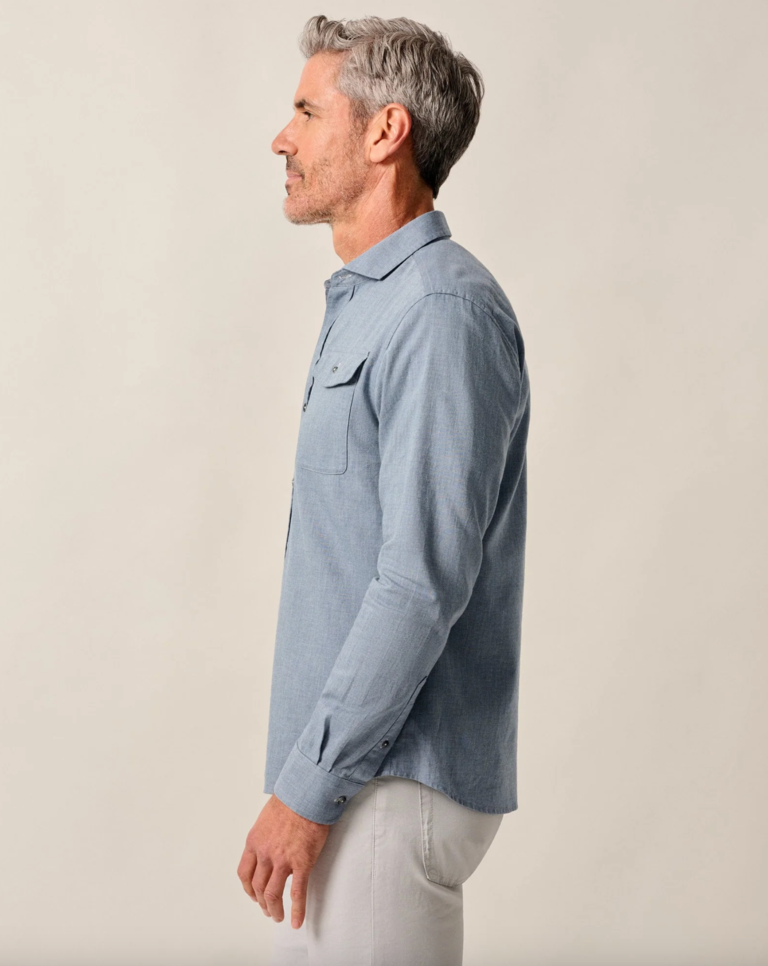 JOHNNIE-O ALPOND CHAMBRAY BUTTON DOWN SHIRT
