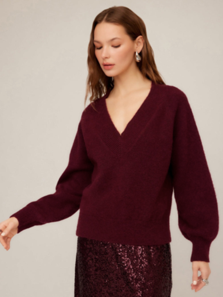 FIFTEEN TWENTY HEATHER V-NECK SWEATER