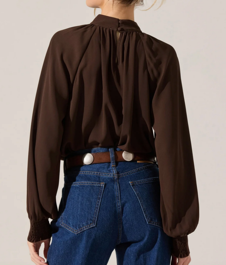 ASTR SABELLE TOP BROWN