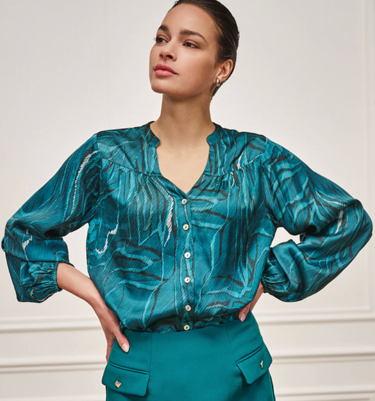 ESQUALO CRYSTAL WAVES PRINT BLOUSE