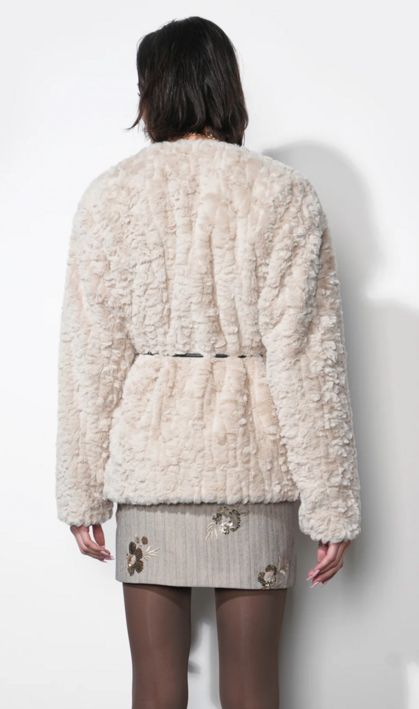 YURI COLLARLESS FAUX FUR JACKET W/ TIE BLET