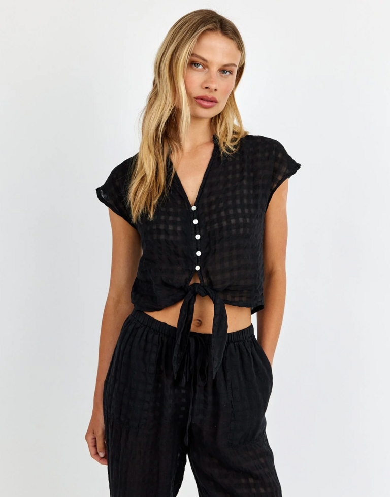 BELLA DAHL SHORT SLEEVE TIE FRONT TOP