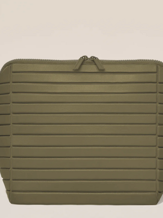 PARALLELLE THE LARGE OLIVE TRAVELLER